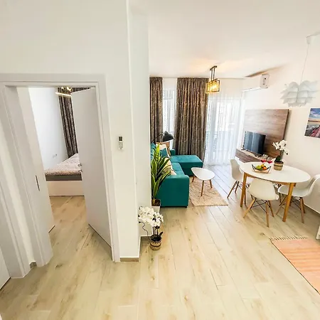 1 Bedroom 923
